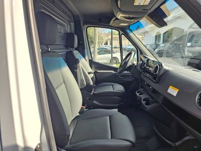 2026 Mercedes-Benz Sprinter 2500 Standard Roof I4 Diesel 144" RWD