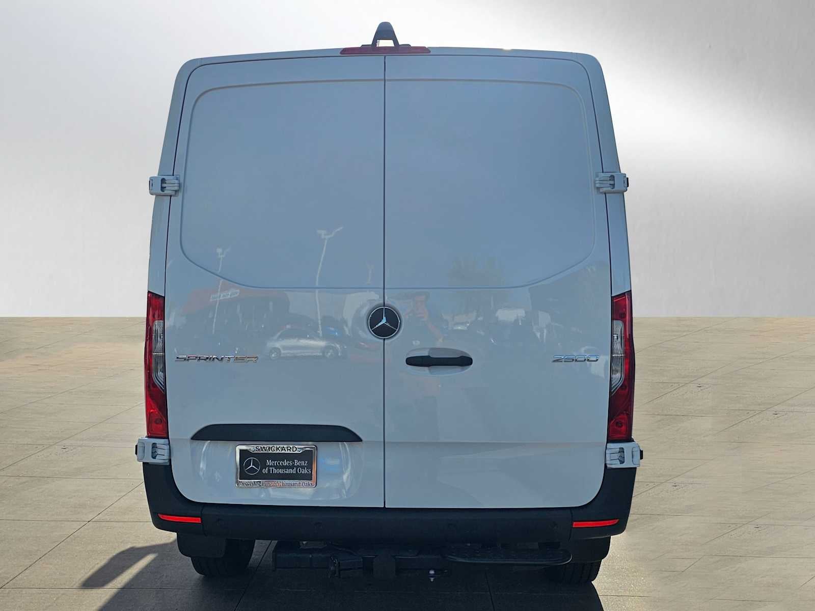 2026 Mercedes-Benz Sprinter 2500 Standard Roof I4 Diesel 144" RWD