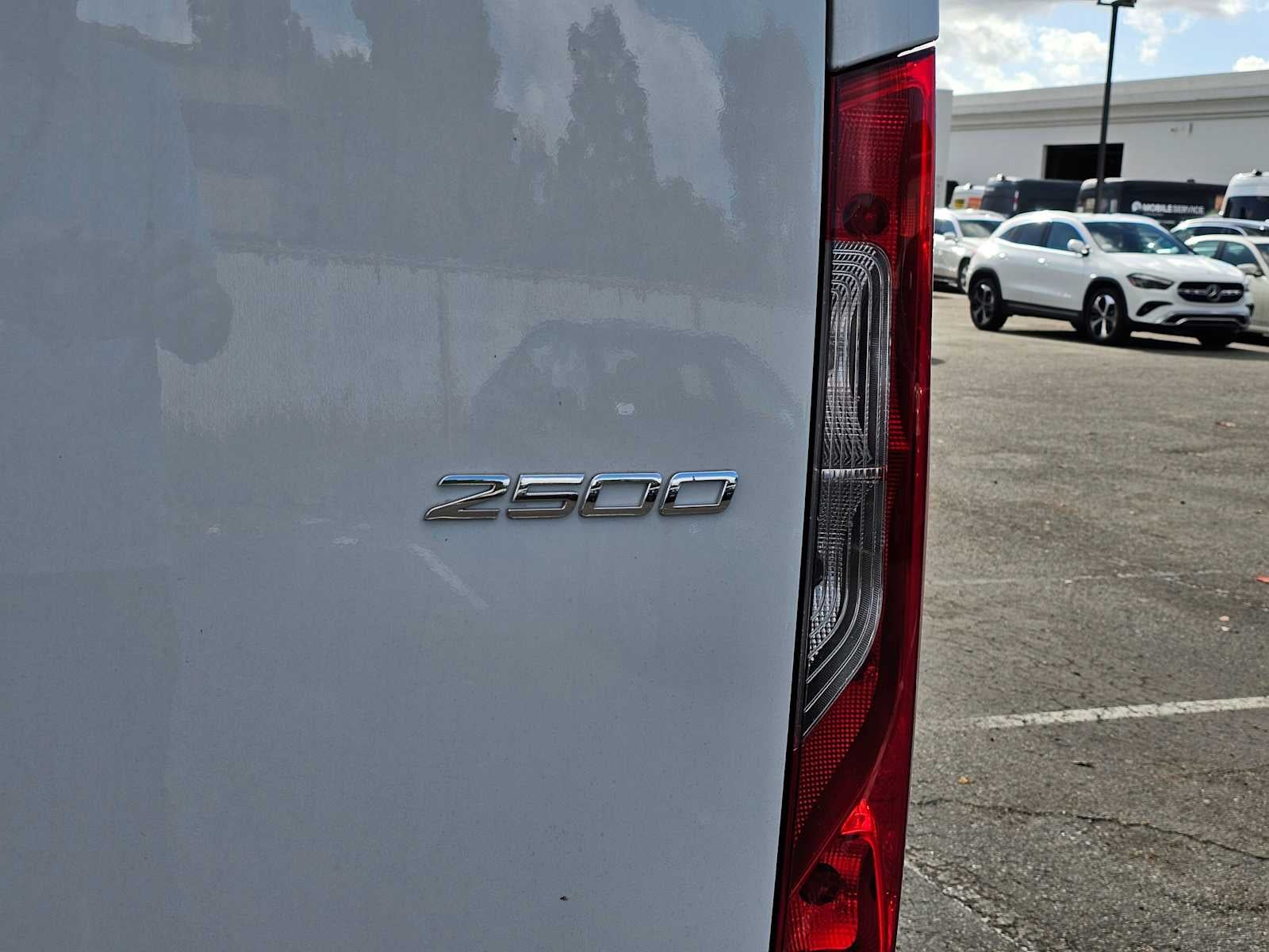 2025 Mercedes-Benz Sprinter 2500 Standard Roof I4 Diesel 144" RWD