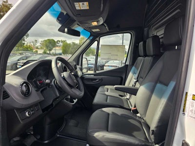 2025 Mercedes-Benz Sprinter 2500 Standard Roof I4 Diesel 144" RWD