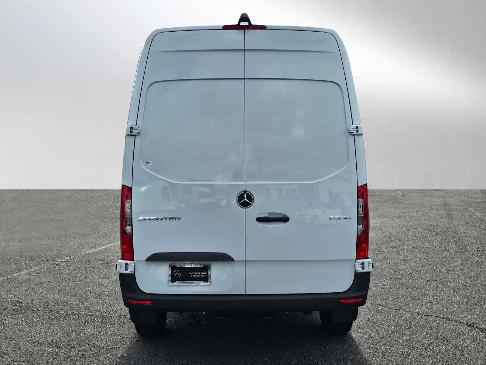 2025 Mercedes-Benz Sprinter 2500 Standard Roof I4 Diesel 144" RWD