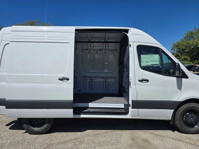 2025 Mercedes-Benz Sprinter 2500 Standard Roof I4 Diesel 144" RWD