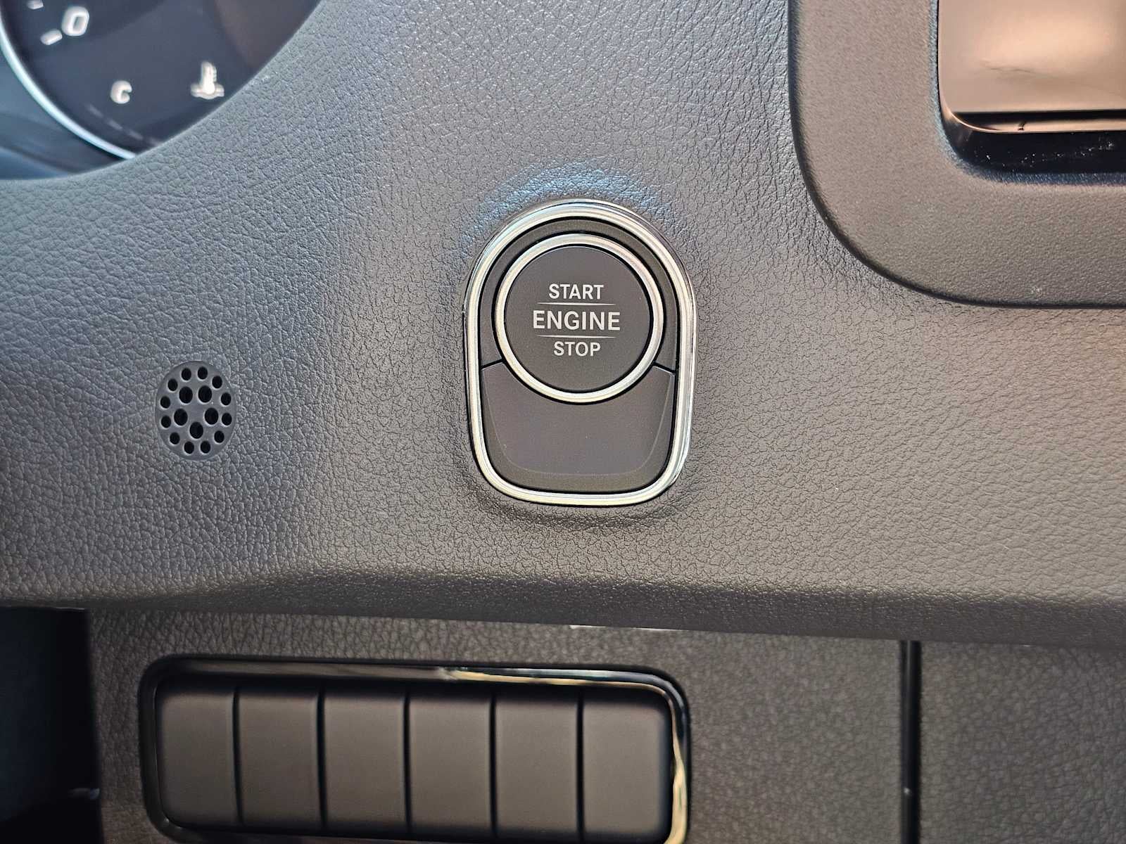 2025 Mercedes-Benz Sprinter 2500 Standard Roof I4 Diesel 144" RWD