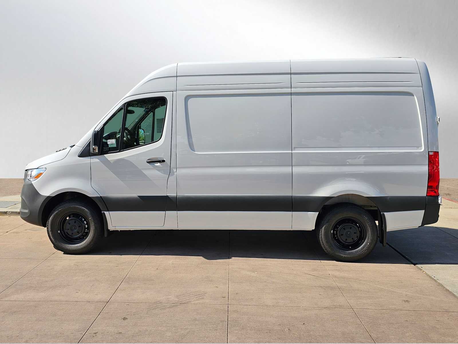 2025 Mercedes-Benz Sprinter 2500 Standard Roof I4 Diesel 144" RWD