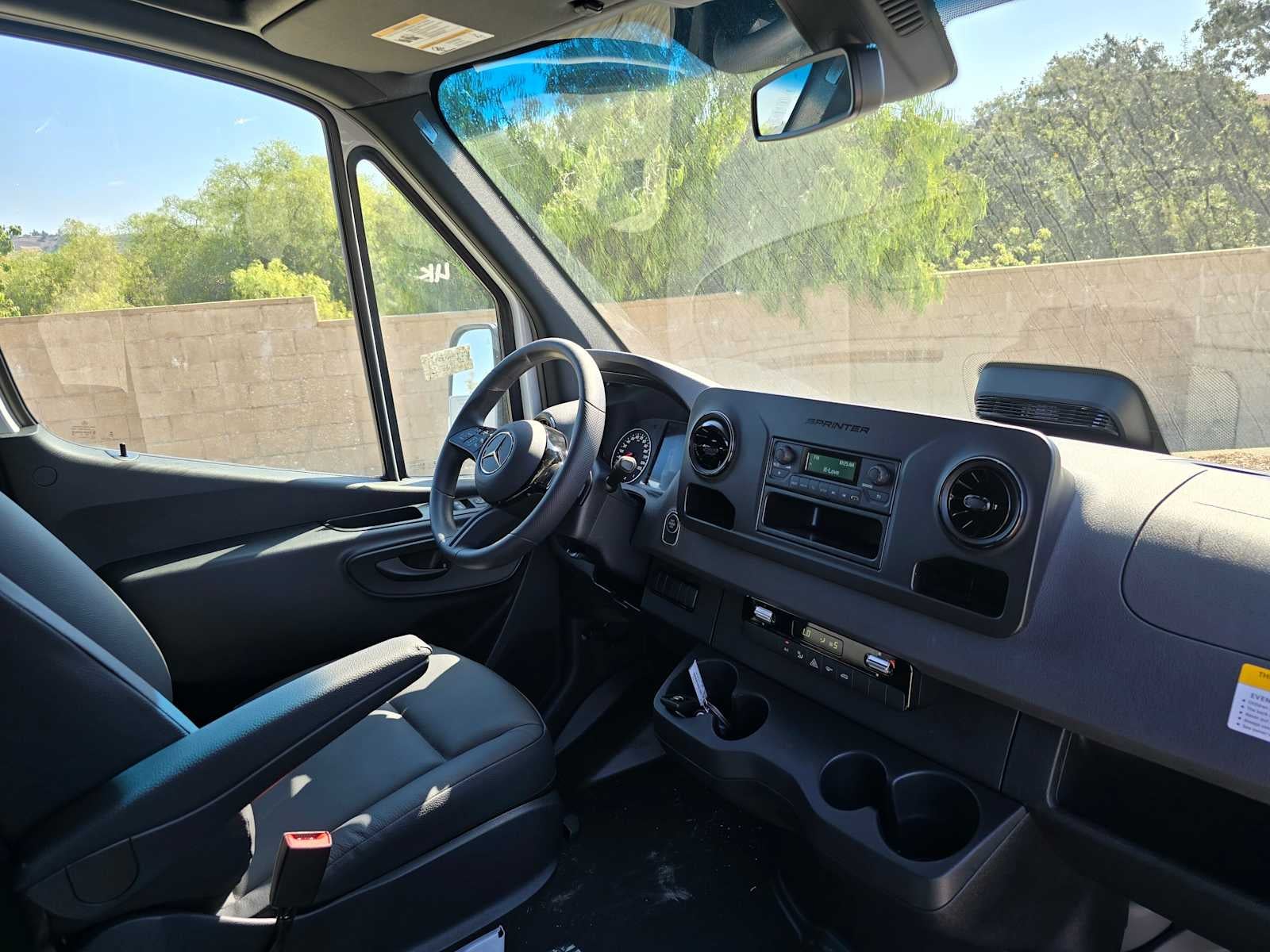 2025 Mercedes-Benz Sprinter 2500 Standard Roof I4 Diesel 144" RWD