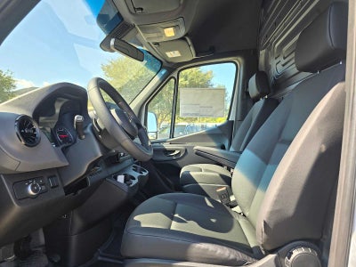 2025 Mercedes-Benz Sprinter 2500 Standard Roof I4 Diesel 144" RWD
