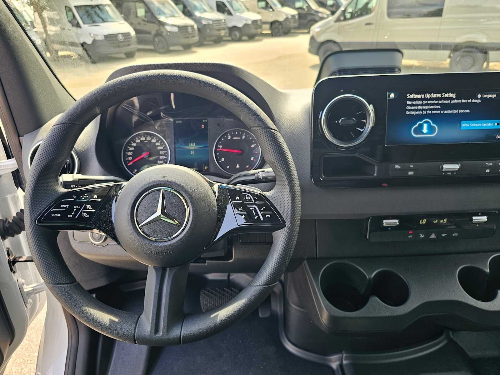 2025 Mercedes-Benz Sprinter 2500 Standard Roof I4 Diesel 144" RWD