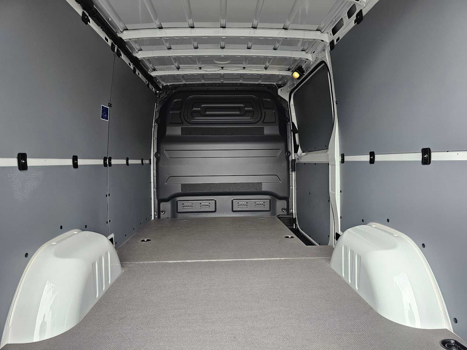 2026 Mercedes-Benz Sprinter 2500 Standard Roof I4 Diesel 144" RWD