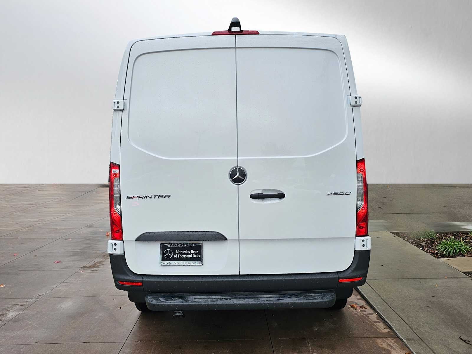 2026 Mercedes-Benz Sprinter 2500 Standard Roof I4 Diesel 144" RWD