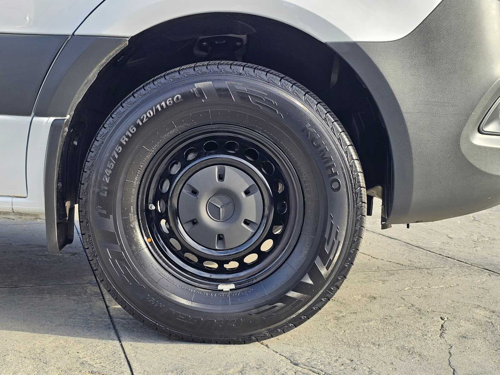 2025 Mercedes-Benz Sprinter 2500 Standard Roof I4 Diesel 144" RWD