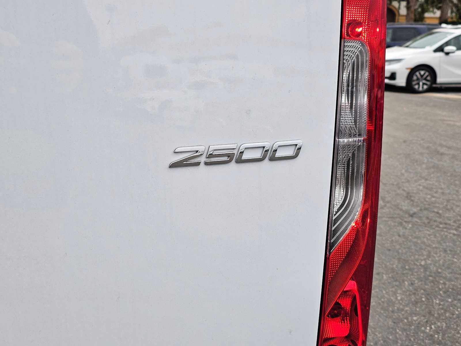 2025 Mercedes-Benz Sprinter 2500 Standard Roof I4 Diesel 144" RWD