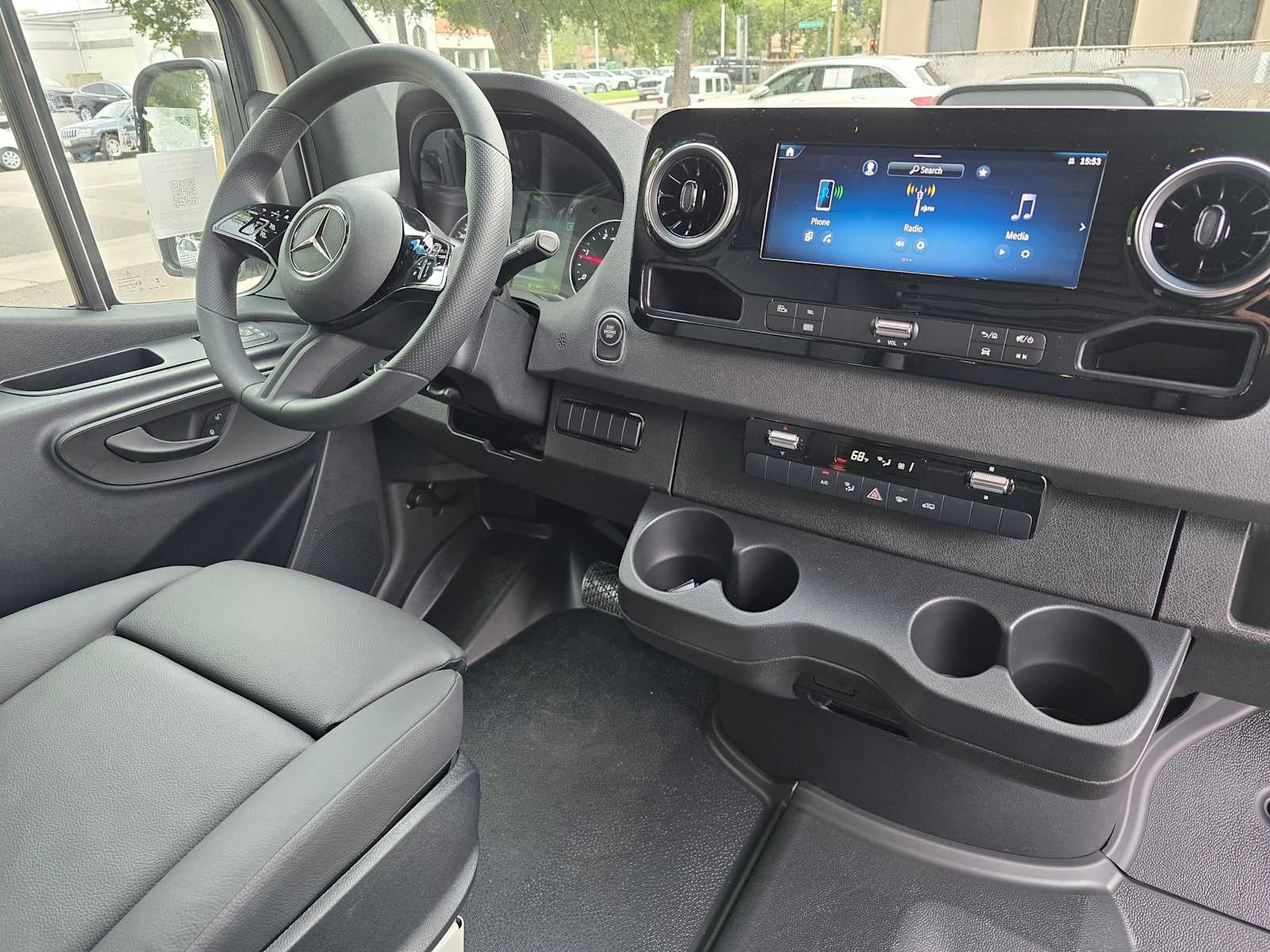 2025 Mercedes-Benz Sprinter 2500 Standard Roof I4 Diesel 144" RWD