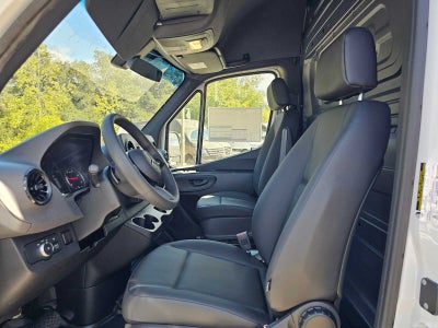 2025 Mercedes-Benz Sprinter 2500 Standard Roof I4 Diesel 144" RWD