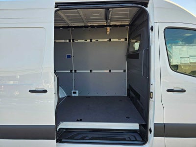 2026 Mercedes-Benz Sprinter 2500 Standard Roof I4 Diesel HO 144" RWD