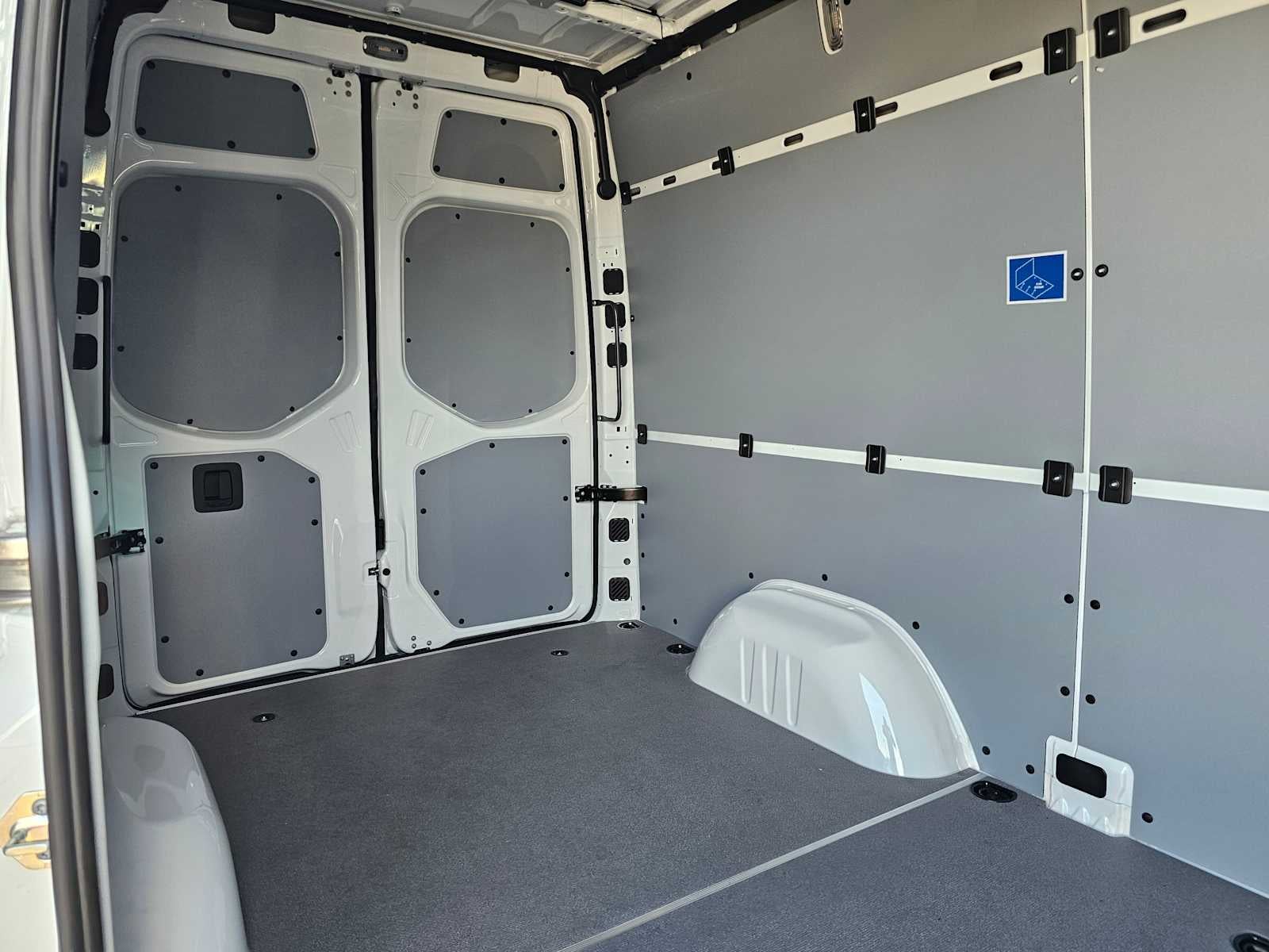 2026 Mercedes-Benz Sprinter 2500 Standard Roof I4 Diesel HO 144" RWD