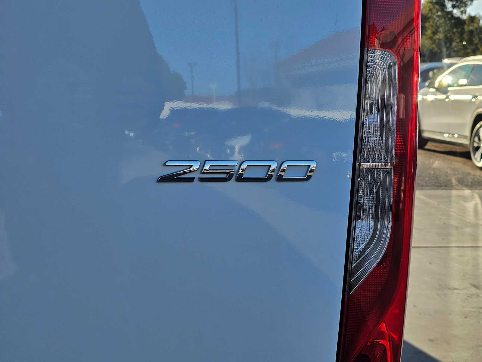 2026 Mercedes-Benz Sprinter 2500 Standard Roof I4 Diesel HO 144" RWD