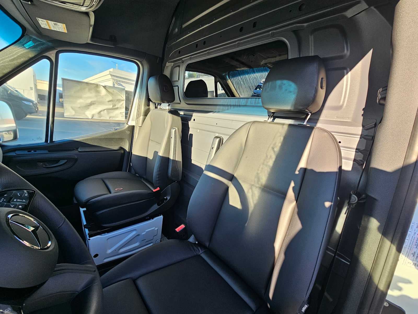 2026 Mercedes-Benz Sprinter 2500 Standard Roof I4 Diesel HO 144" RWD