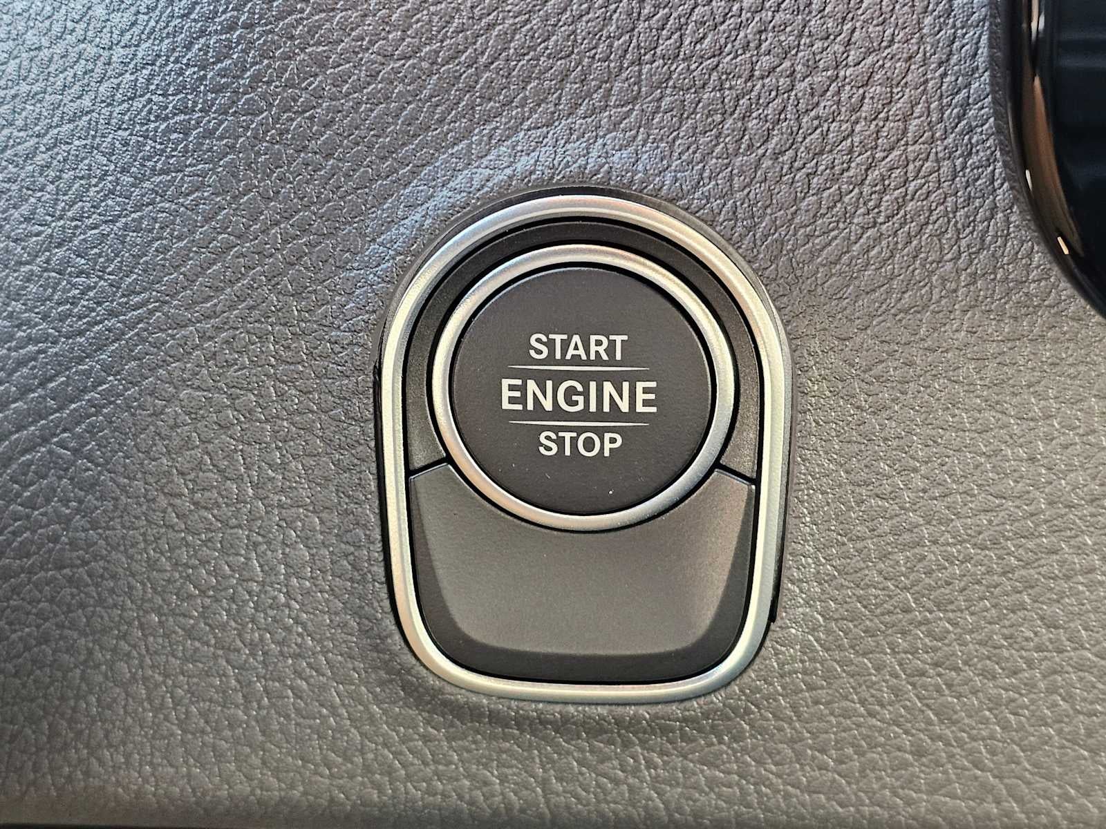 2026 Mercedes-Benz Sprinter 2500 Standard Roof I4 Diesel HO 144" RWD