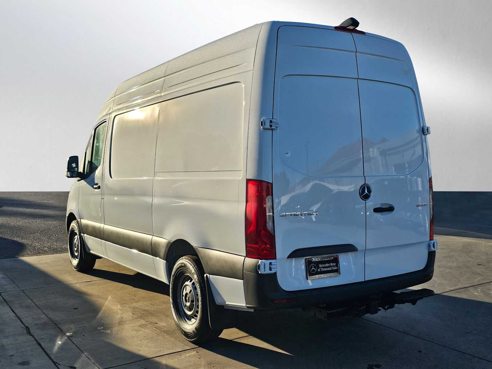 2026 Mercedes-Benz Sprinter 2500 Standard Roof I4 Diesel HO 144" RWD
