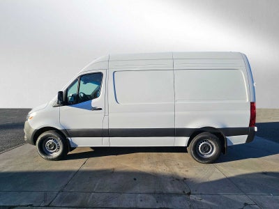 2026 Mercedes-Benz Sprinter 2500 Standard Roof I4 Diesel HO 144" RWD