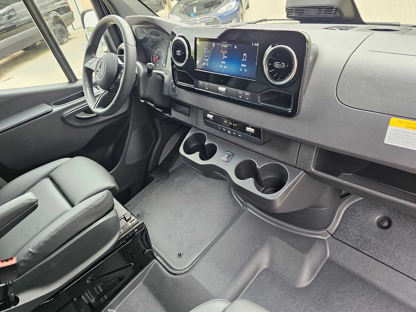 2025 Mercedes-Benz Sprinter 2500 High Roof I4 Diesel HO 170" RWD