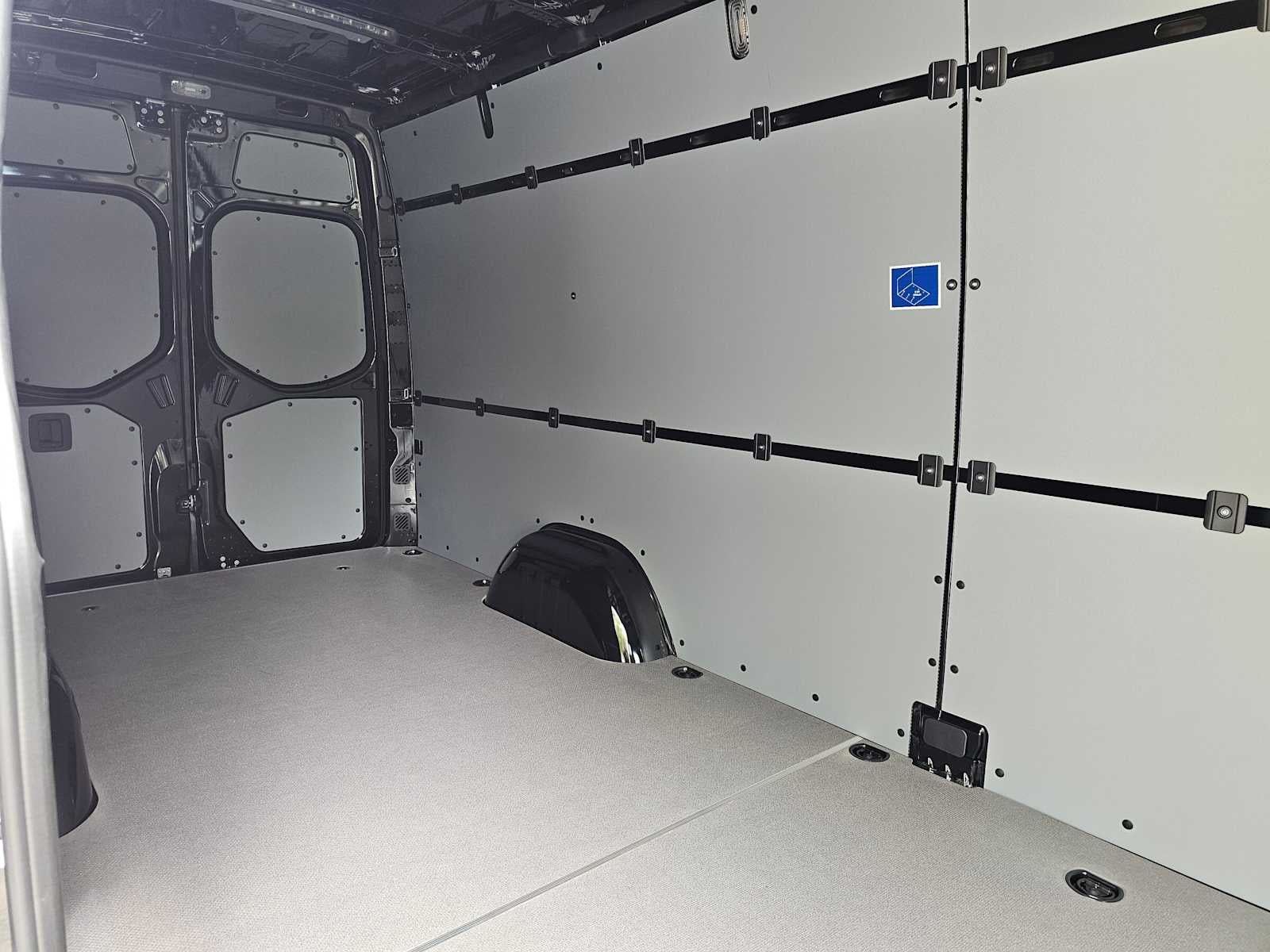 2025 Mercedes-Benz Sprinter 2500 High Roof I4 Diesel HO 170" RWD