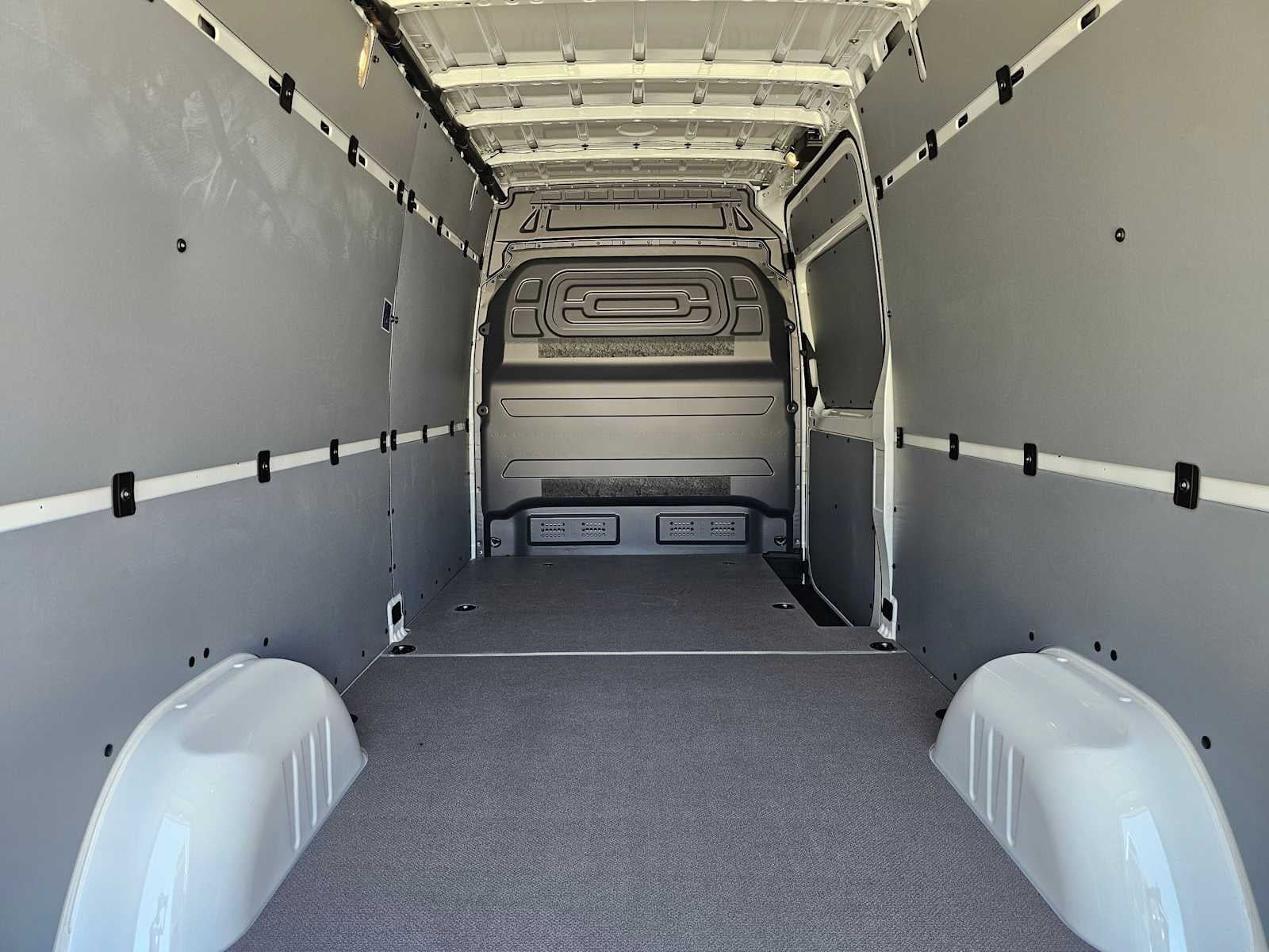 2025 Mercedes-Benz Sprinter 2500 High Roof I4 Diesel HO 170" RWD