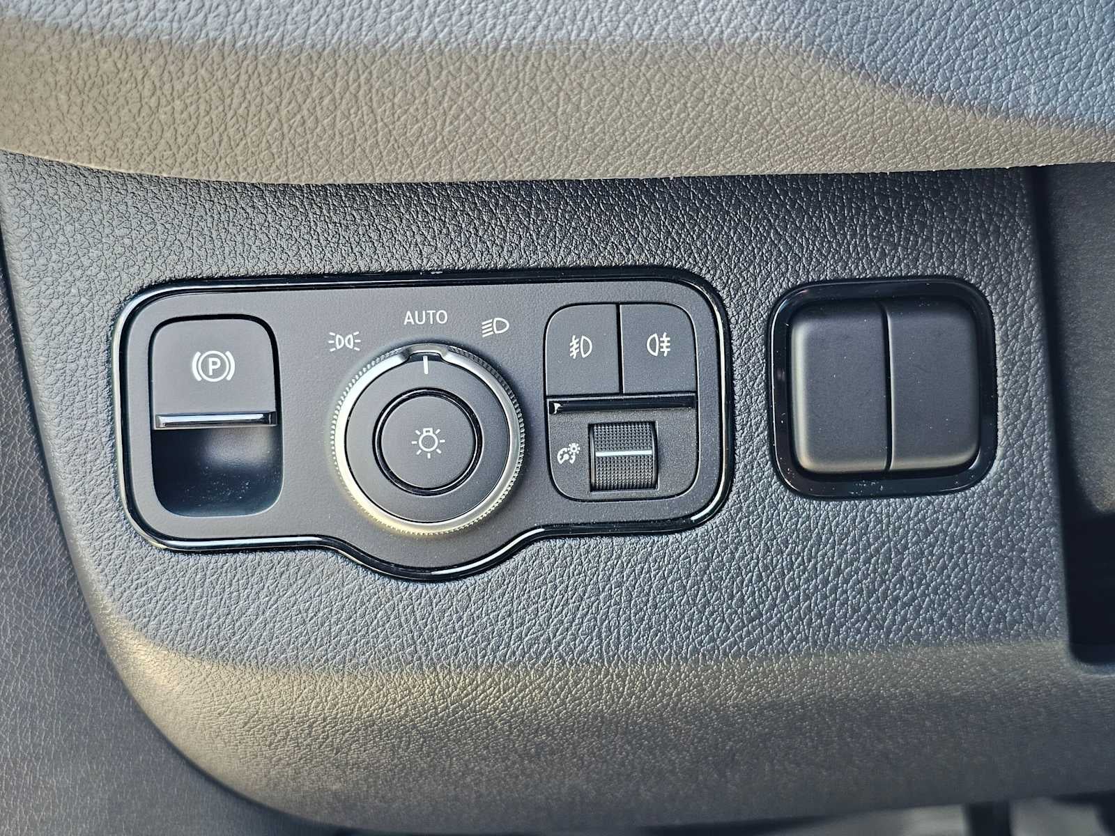 2025 Mercedes-Benz Sprinter 2500 High Roof I4 Diesel HO 170" RWD