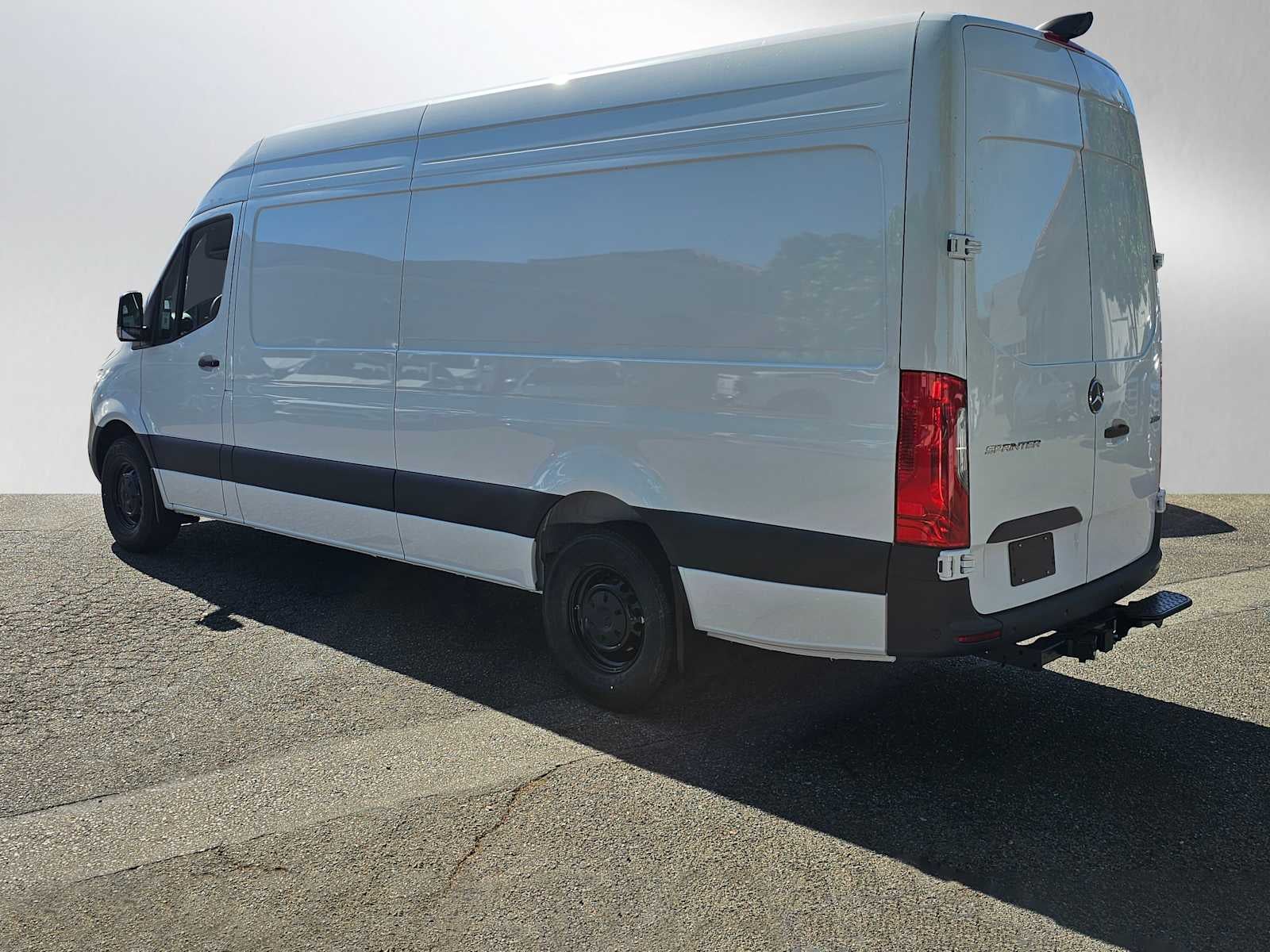 2025 Mercedes-Benz Sprinter 2500 High Roof I4 Diesel HO 170" RWD