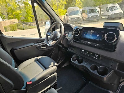 2025 Mercedes-Benz Sprinter 2500 Standard Roof I4 Diesel 144" RWD