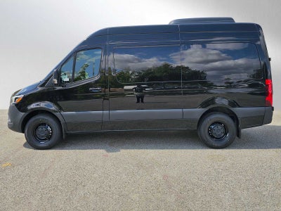 2025 Mercedes-Benz Sprinter 2500 Standard Roof I4 Diesel 144" RWD