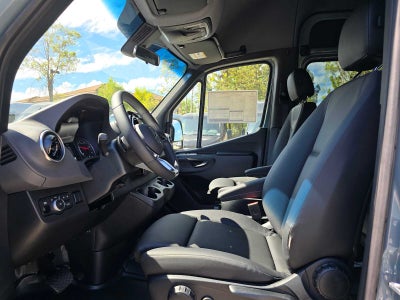 2025 Mercedes-Benz Sprinter 2500 Standard Roof I4 Diesel HO 144" RWD