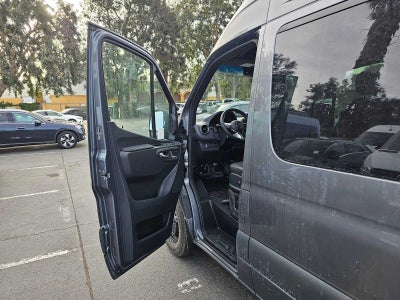 2025 Mercedes-Benz Sprinter 2500 Standard Roof I4 Diesel HO 144" RWD