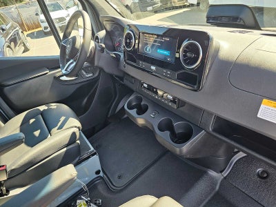 2025 Mercedes-Benz Sprinter 2500 Standard Roof I4 Diesel HO 144" RWD