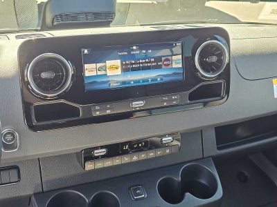 2025 Mercedes-Benz Sprinter 2500 Standard Roof I4 Diesel HO 144" RWD