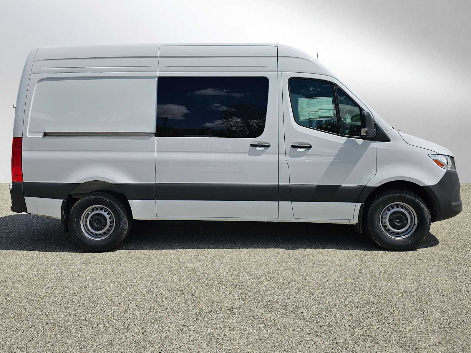 2026 Mercedes-Benz Sprinter 2500 Standard Roof I4 Diesel 144 RWD