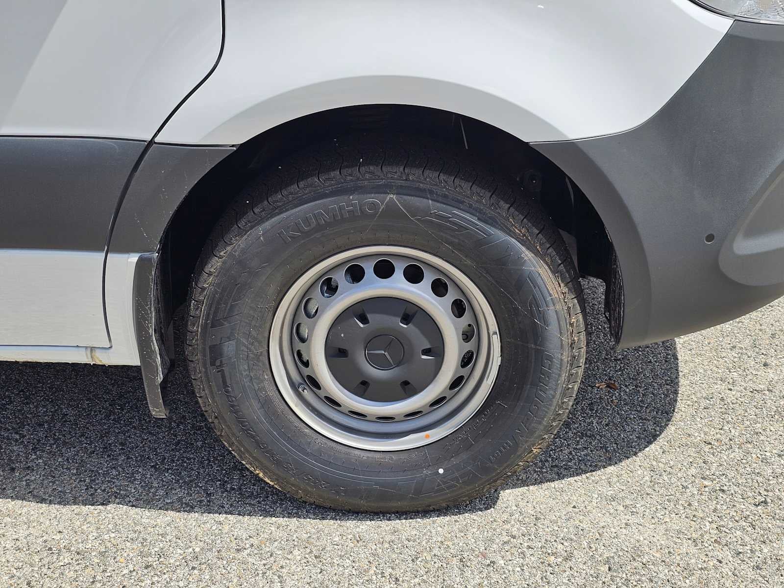 2026 Mercedes-Benz Sprinter 2500 Standard Roof I4 Diesel 144 RWD