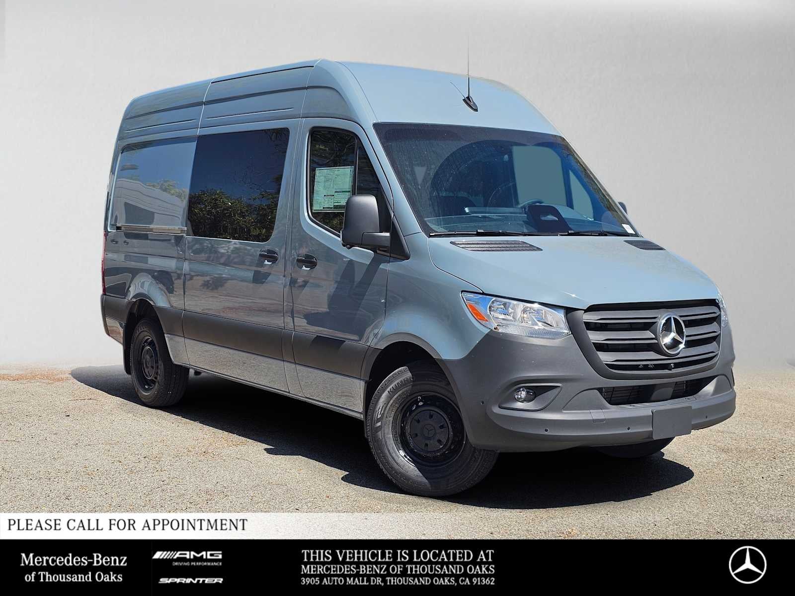 2026 Mercedes-Benz Sprinter Crew 2500 Standard Roof I4 Diesel 144 RWD