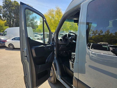 2026 Mercedes-Benz Sprinter Crew 2500 Standard Roof I4 Diesel 144 RWD