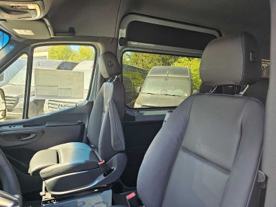 2026 Mercedes-Benz Sprinter Crew 2500 Standard Roof I4 Diesel 144 RWD