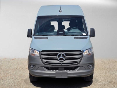 2026 Mercedes-Benz Sprinter Crew 2500 Standard Roof I4 Diesel 144 RWD