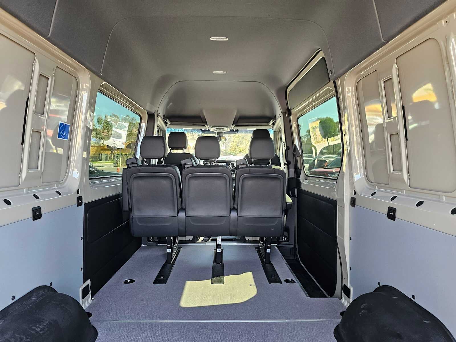 2026 Mercedes-Benz Sprinter Crew 2500 Standard Roof I4 Diesel 144 RWD