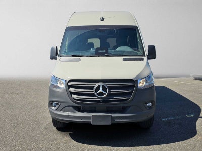 2026 Mercedes-Benz Sprinter Crew 2500 Standard Roof I4 Diesel 144 RWD