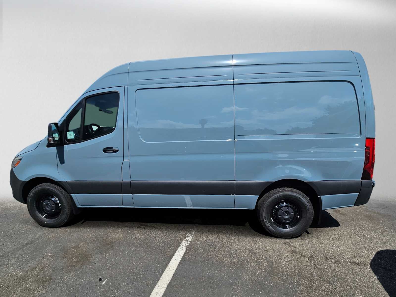 2026 Mercedes-Benz Sprinter 2500 Standard Roof I4 Diesel 144 RWD