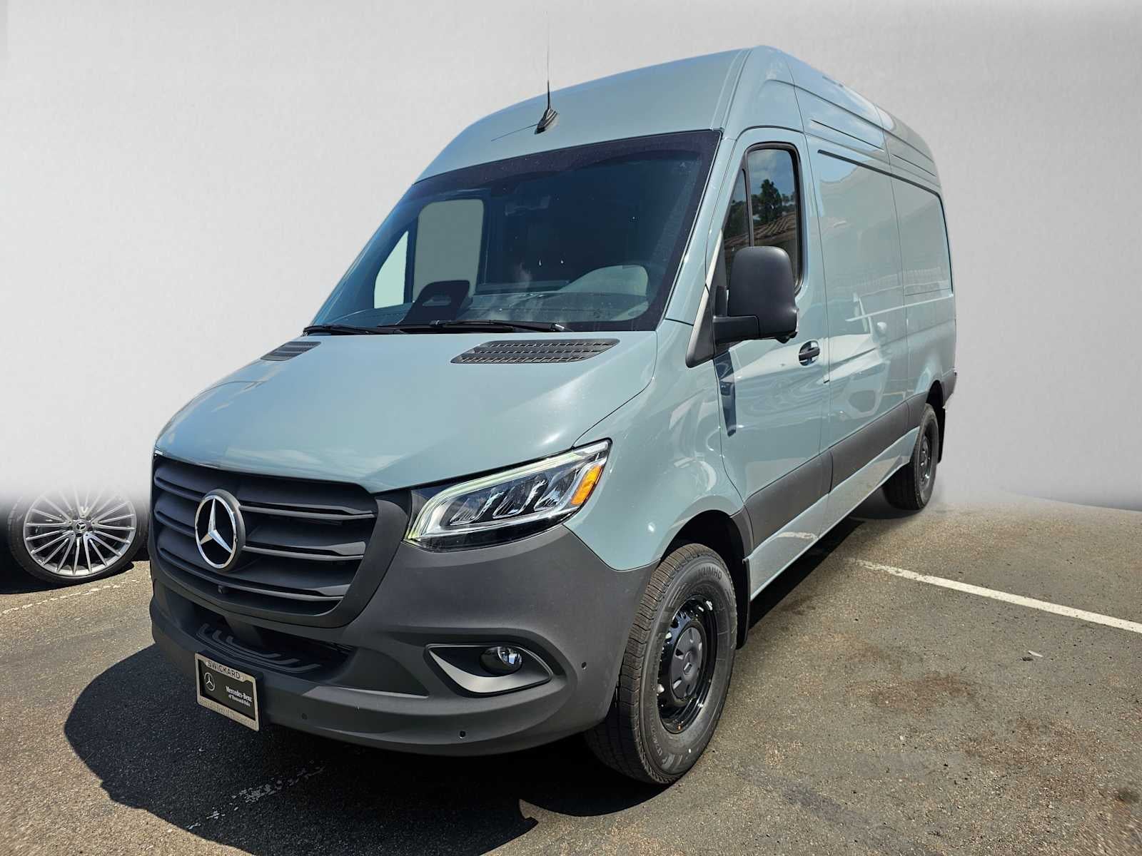 2026 Mercedes-Benz Sprinter 2500 Standard Roof I4 Diesel 144 RWD