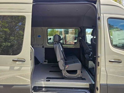 2026 Mercedes-Benz Sprinter Crew 2500 Standard Roof I4 Diesel HO 144 RWD