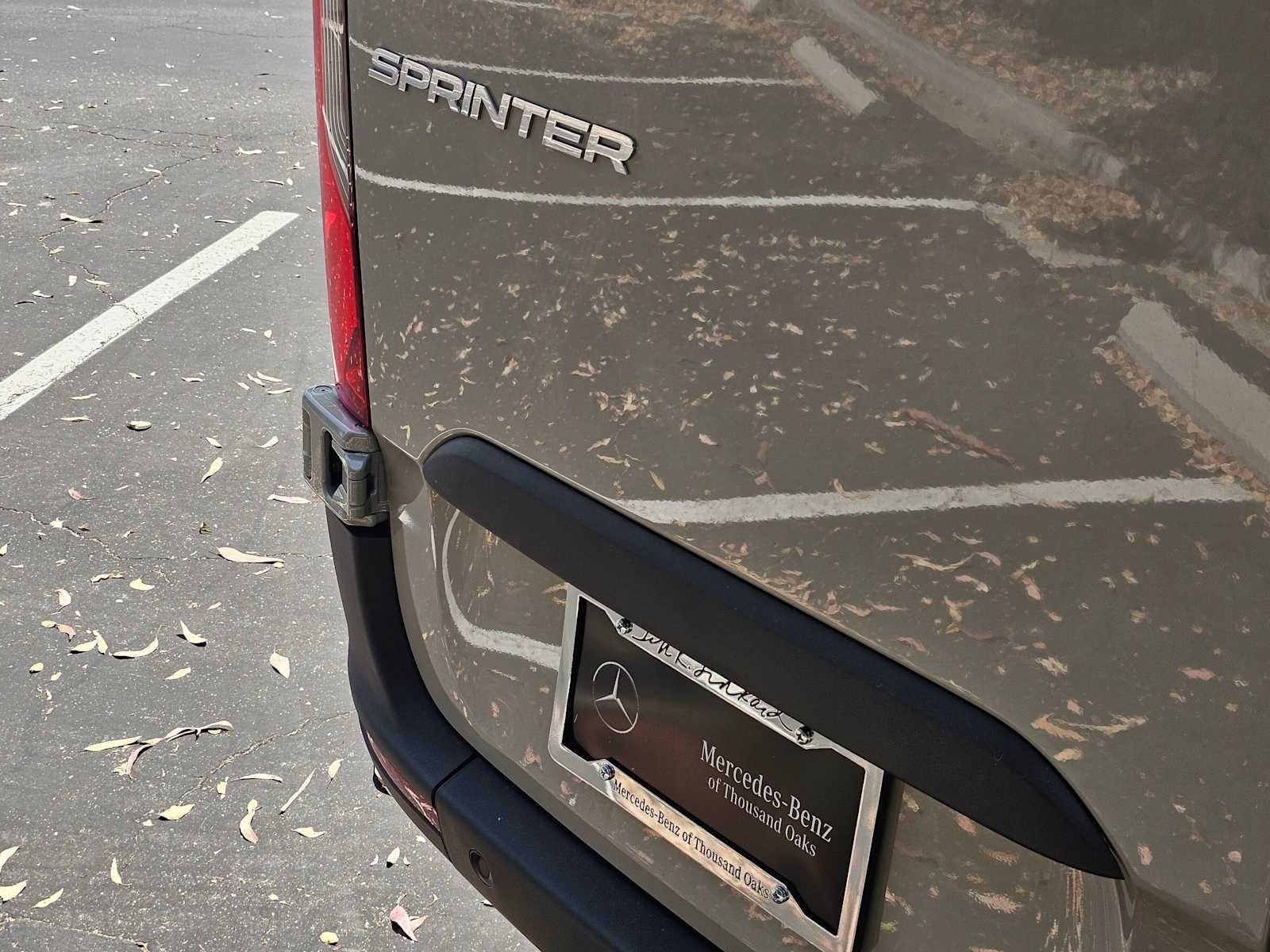 2026 Mercedes-Benz Sprinter Crew 2500 Standard Roof I4 Diesel HO 144 RWD
