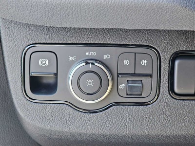 2026 Mercedes-Benz Sprinter Crew 2500 Standard Roof I4 Diesel HO 144 RWD
