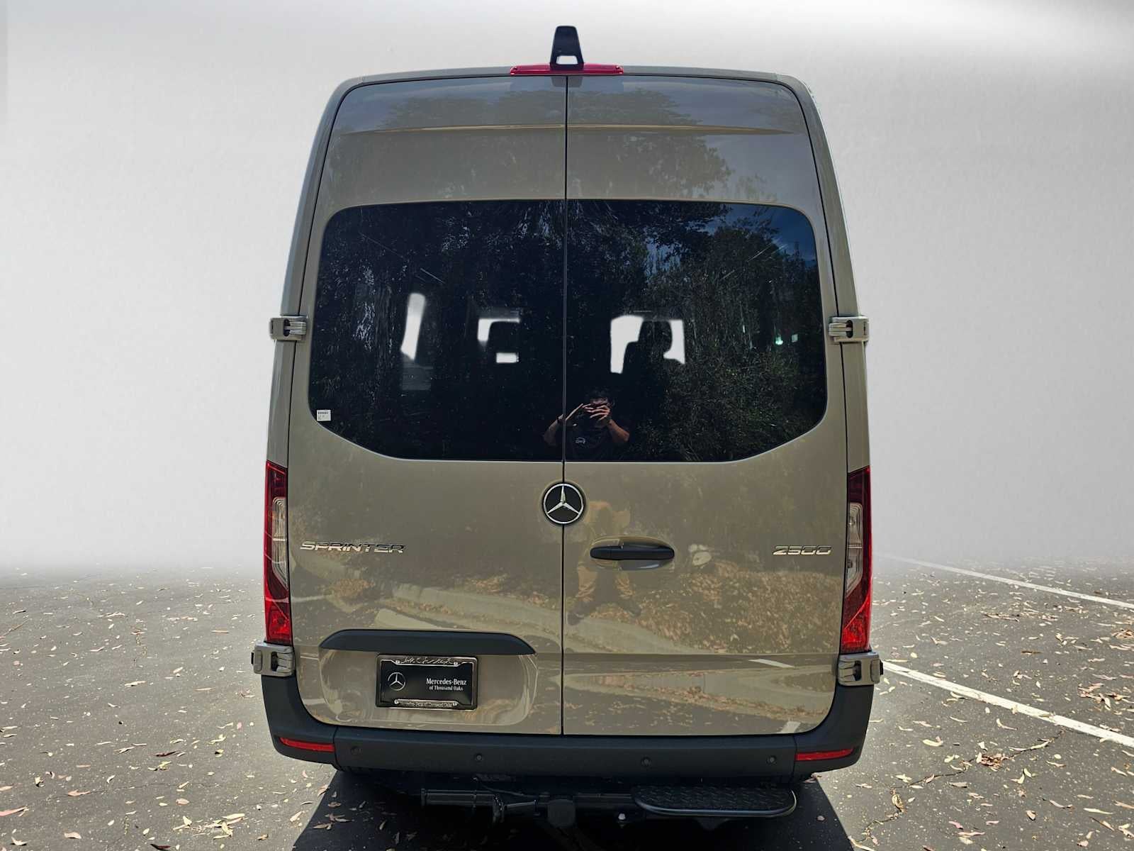 2026 Mercedes-Benz Sprinter Crew 2500 Standard Roof I4 Diesel HO 144 RWD