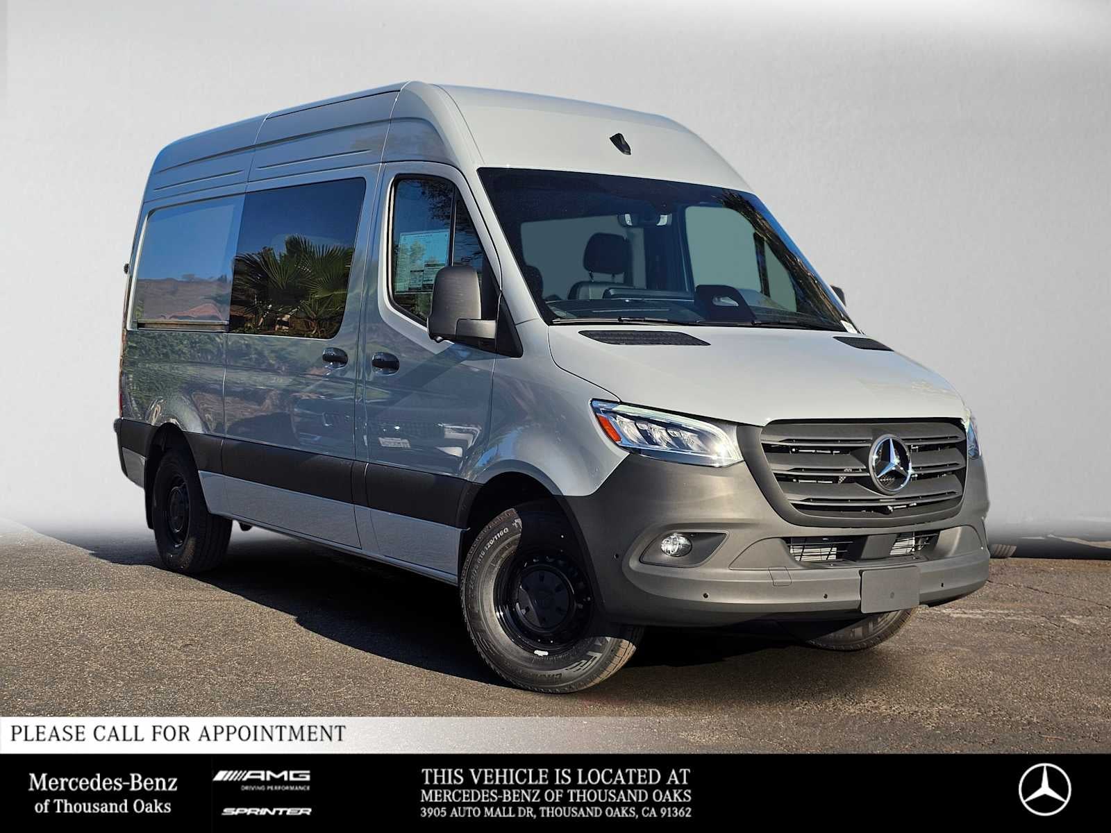 2026 Mercedes-Benz Sprinter Crew 2500 Standard Roof I4 Diesel HO 144 RWD